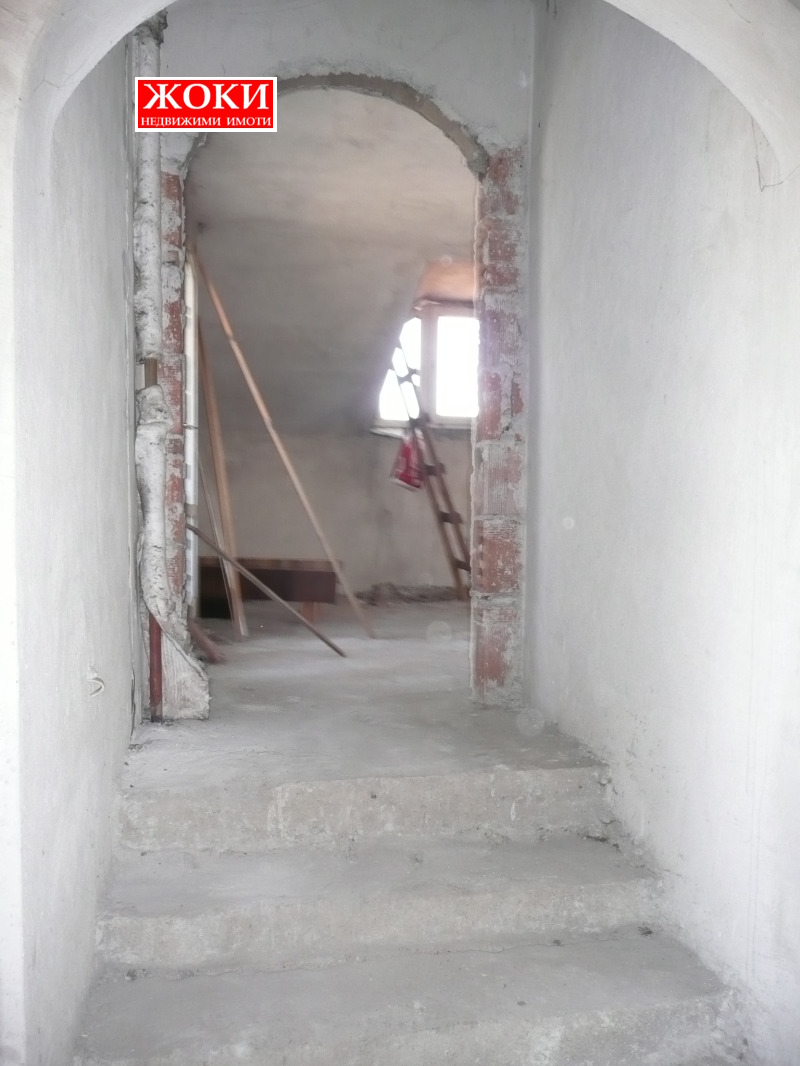 Продава КЪЩА, гр. Перник, Байкушева махала, снимка 13 - Къщи - 52734630