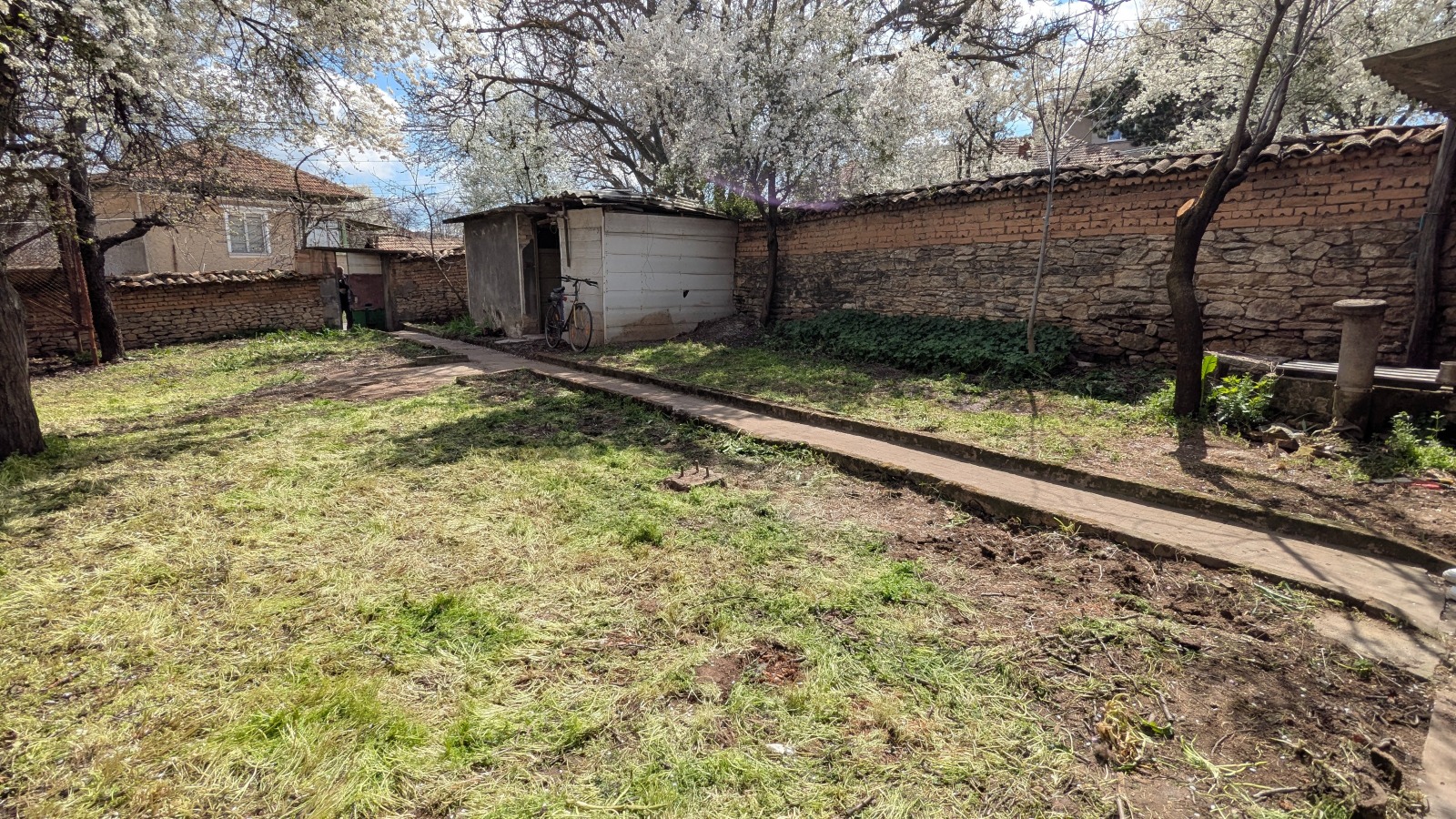 Продава КЪЩА, гр. Разград, Житница, снимка 2 - Къщи - 54146837