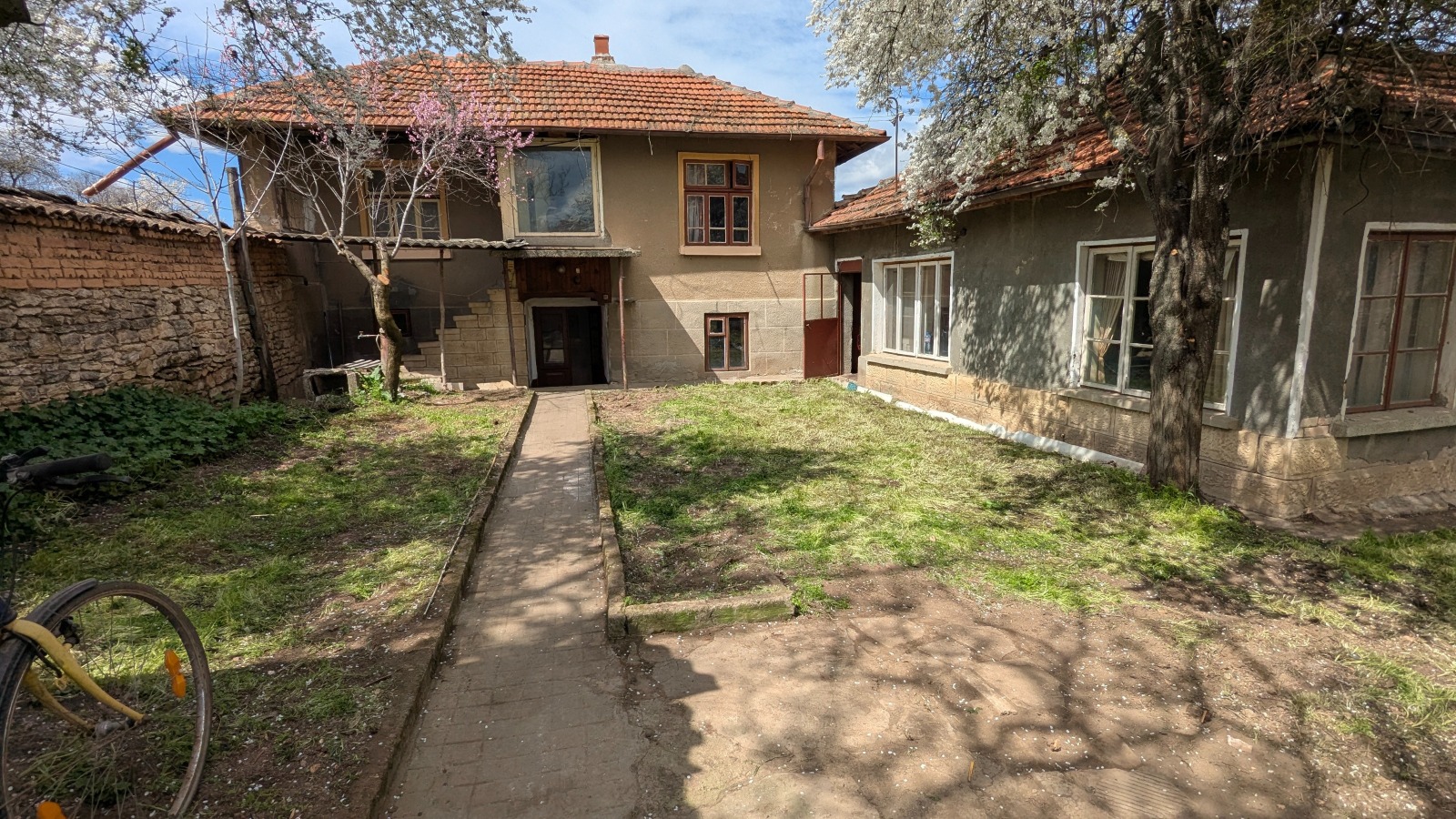 Продава КЪЩА, гр. Разград, Житница