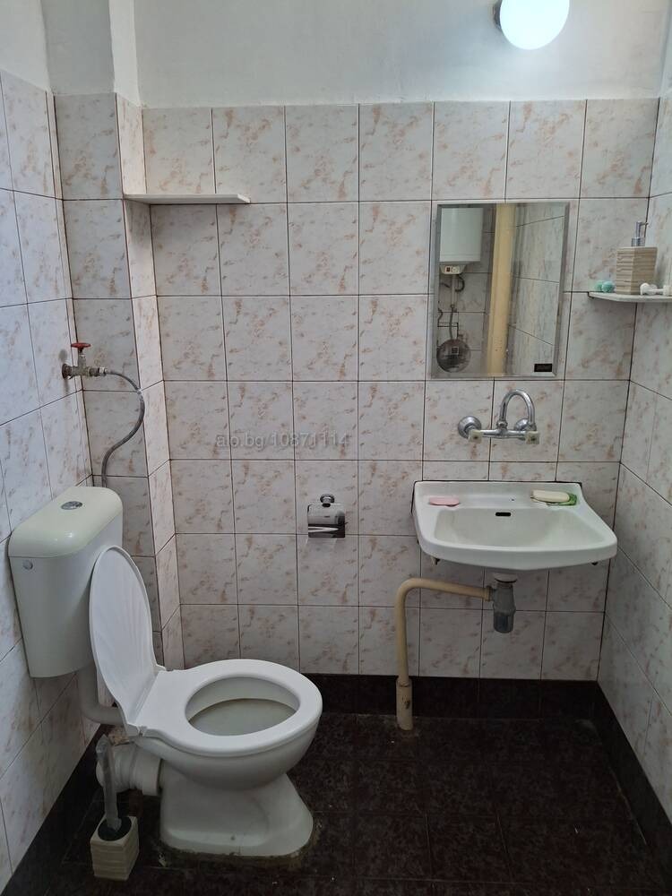 Продава 1-СТАЕН, гр. Ямбол, Граф Игнатиев, снимка 7 - Апартаменти - 55612483