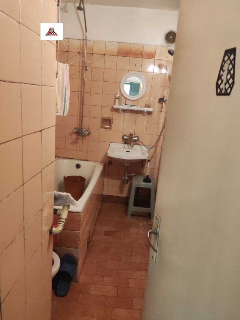 Te koop  1 slaapkamer Pernik , Tsentar , 88 m² | 60064025 - afbeelding [8]