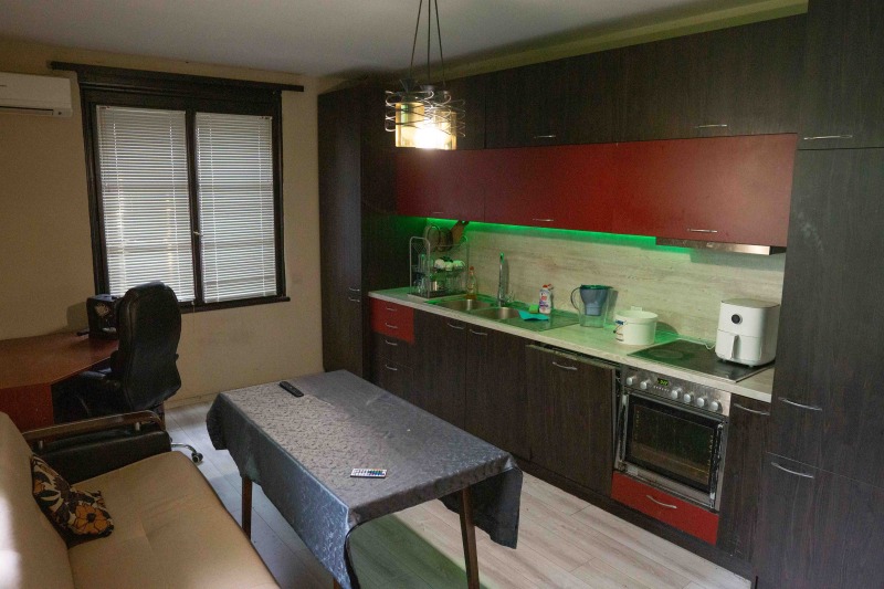 Til salg  Hus Sofia , Yavorov , 357 kvm | 98029915