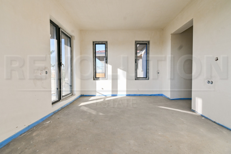 À venda  Casa Região Pernik , Rudarci , 1079 m² | 83007675 - imagem [9]