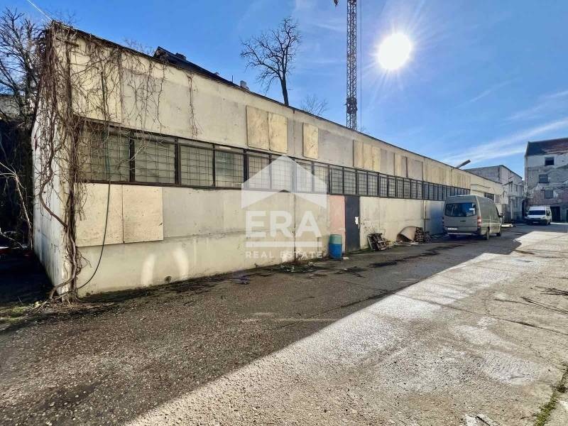 Продава СКЛАД, гр. Русе, Промишлена зона - Запад, снимка 2 - Складове - 53258261