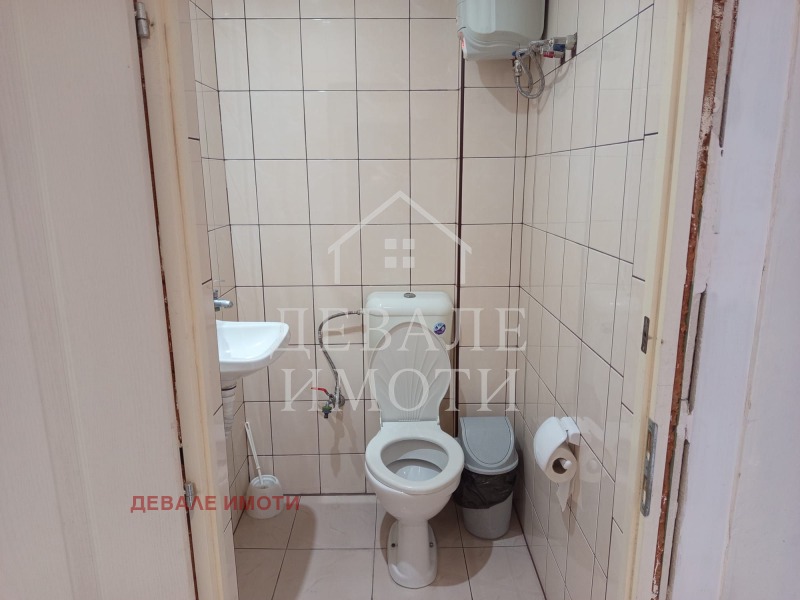 Продава ПРОМ. ПОМЕЩЕНИЕ, гр. Русе, Търговия на едро, снимка 2 - Производствени сгради - 53110228