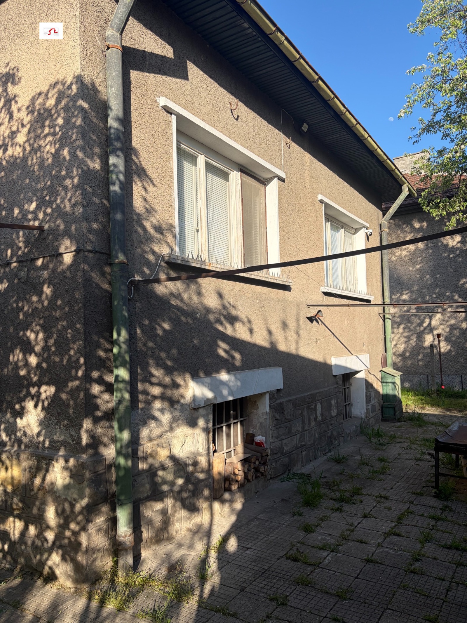 Продава КЪЩА, гр. София, Хаджи Димитър, снимка 3 - Къщи - 54526896