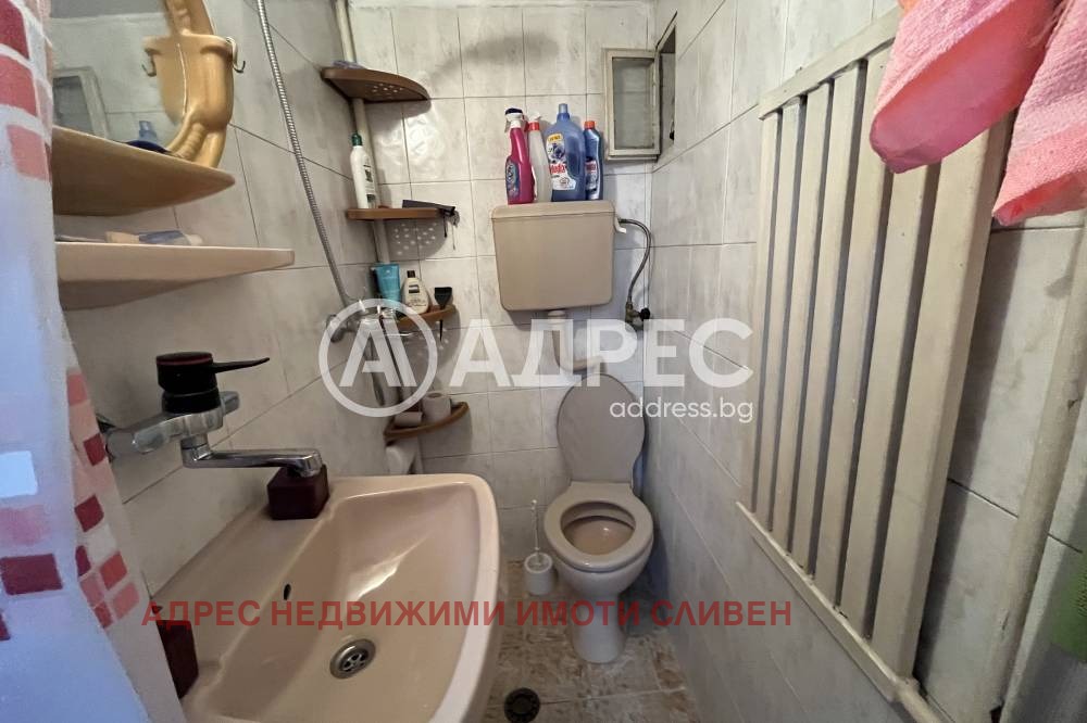 Продава КЪЩА, гр. Сливен, Клуцохор, снимка 8 - Къщи - 54618272