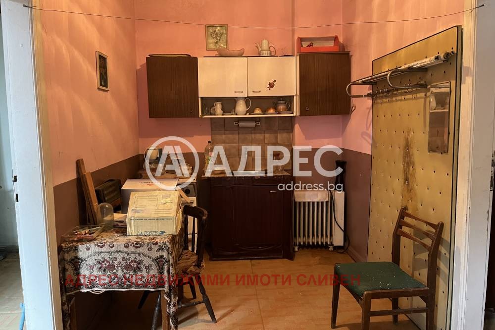 Продава КЪЩА, гр. Сливен, Клуцохор, снимка 12 - Къщи - 54618272