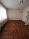 Продава ЕТАЖ ОТ КЪЩА, гр. Шумен, Болницата, снимка 3