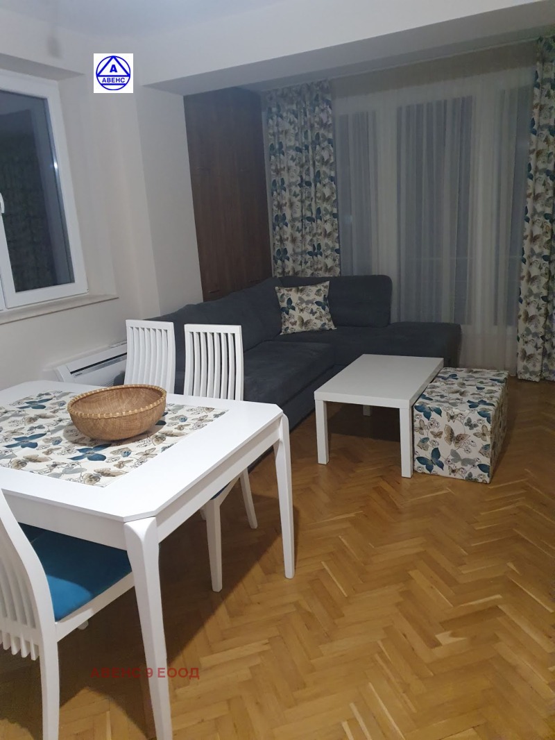 Продава 2-СТАЕН, гр. Плевен, Широк център, снимка 2 - Апартаменти - 45745422