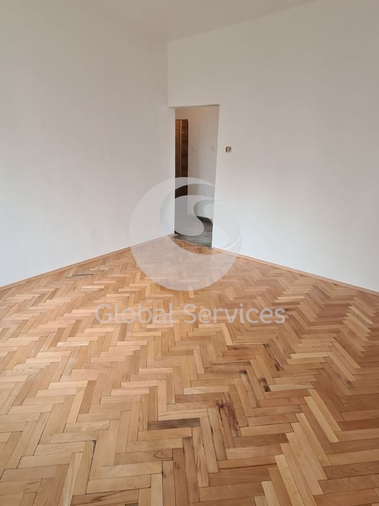 Na prodej  2 ložnice Sofia , Centar , 115 m2 | 68906848 - obraz [5]