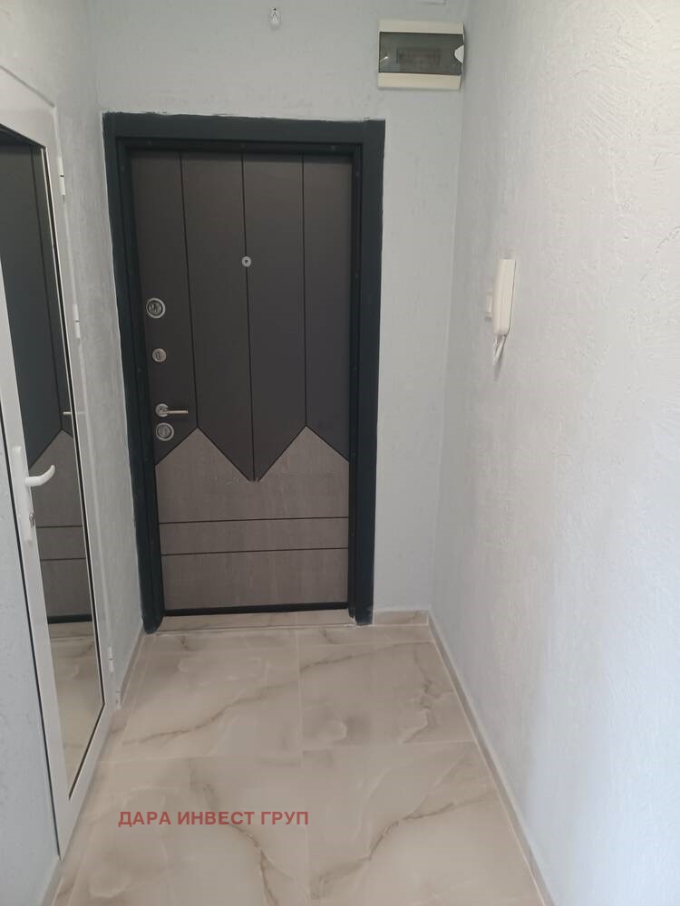 Продава 3-СТАЕН, гр. Шумен, Куршун чешма, снимка 11 - Апартаменти - 56204094