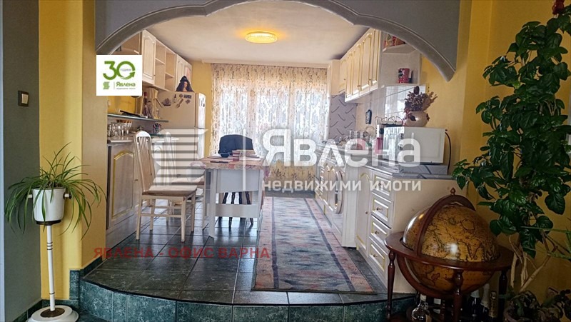 Продава 4-СТАЕН, гр. Варна, Операта, снимка 2 - Апартаменти - 54611651