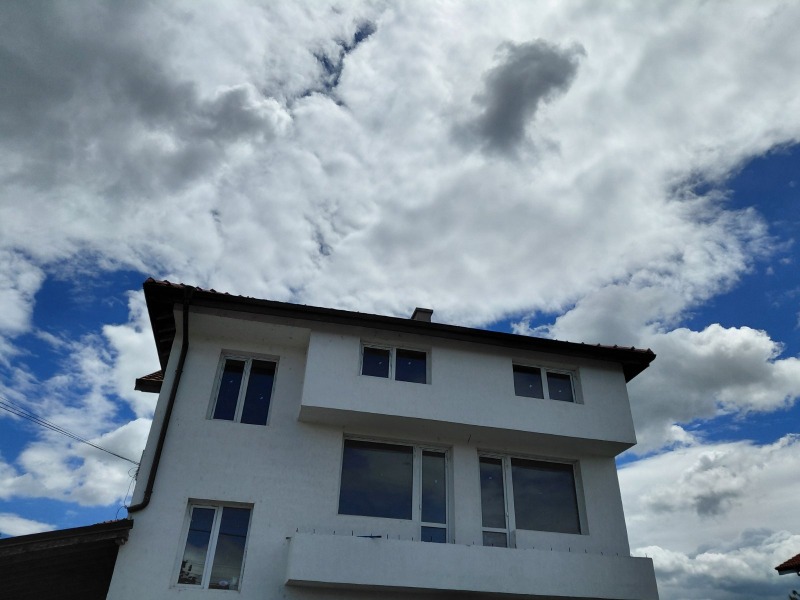 Продава  Къща област Пловдив , с. Скутаре , 280 кв.м | 37243120 - изображение [3]