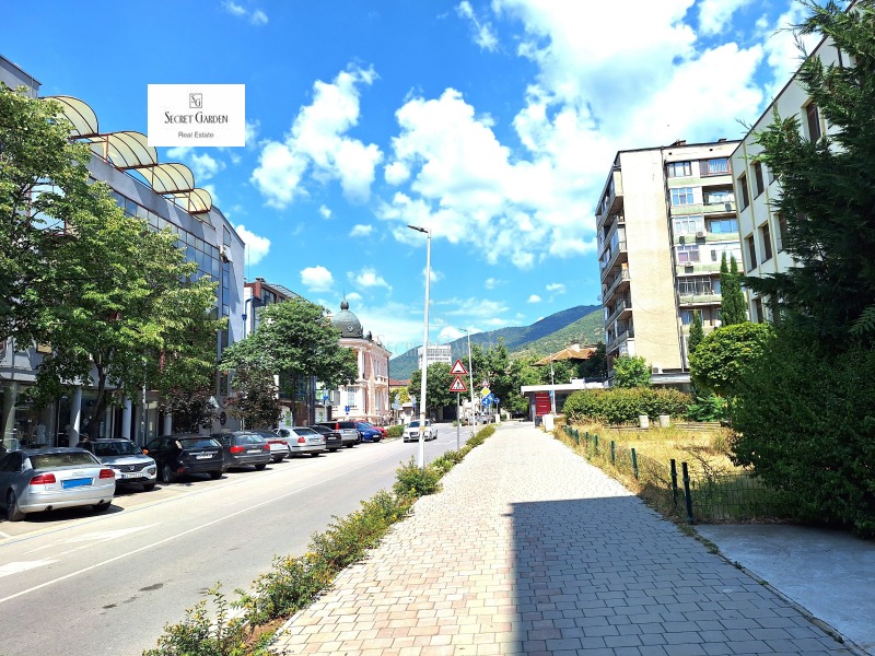 Продава 3-СТАЕН в град Сливен, Център - 86 кв.м / 115 600 € » 226 093.95 лв., СИКРЕТ ГАРДЪН