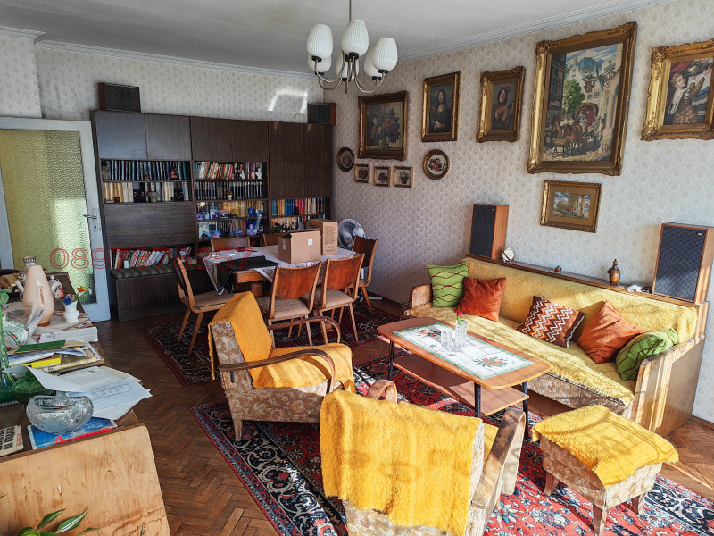 Продава 3-СТАЕН, гр. София, Красно село