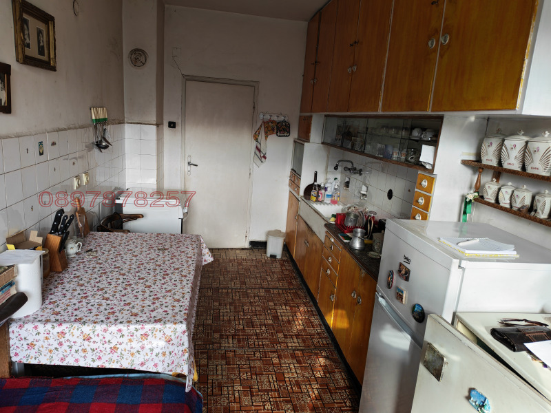 Продава 3-СТАЕН, гр. София, Красно село, снимка 3 - Апартаменти - 53161927