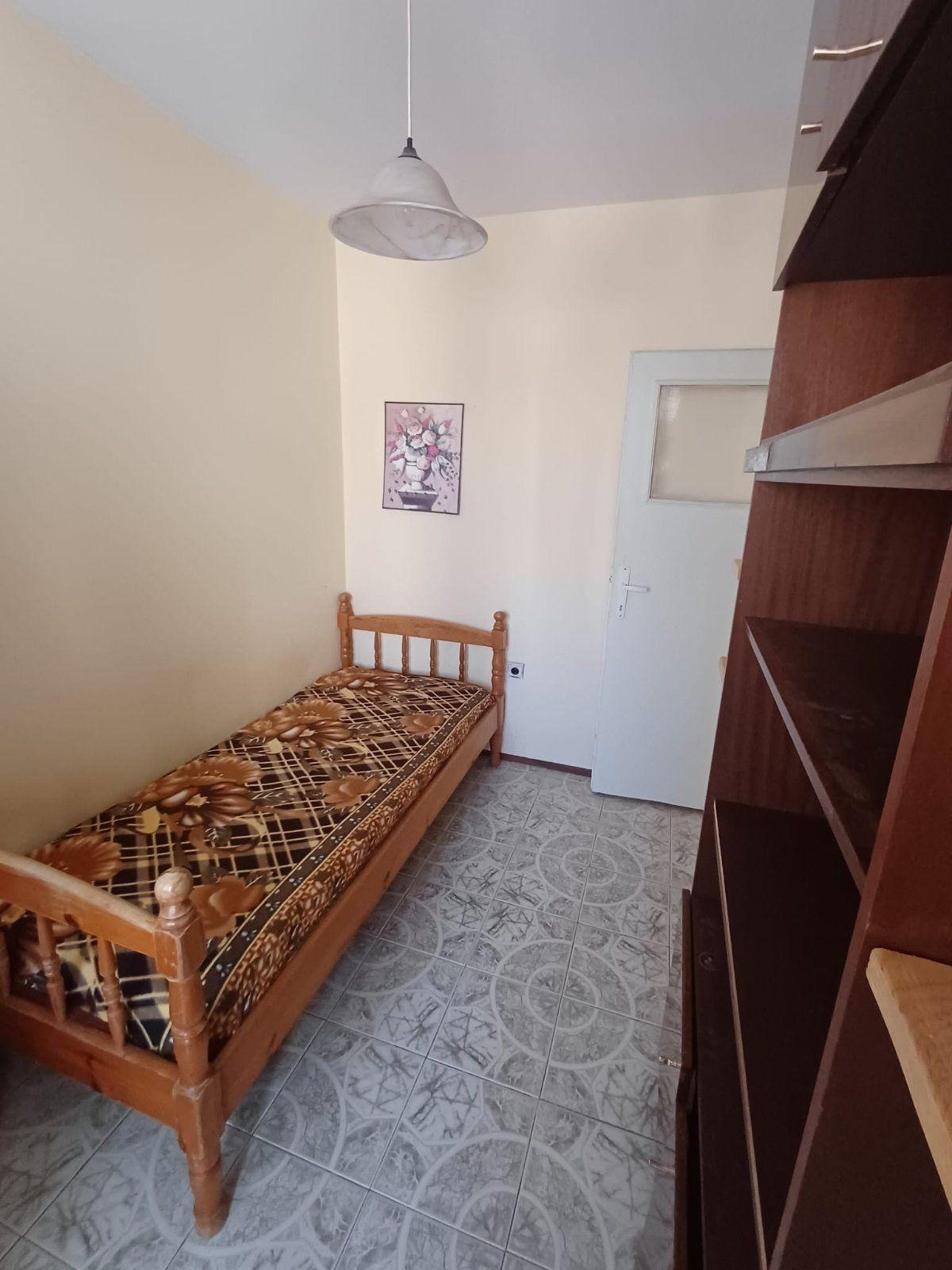 Продава 3-СТАЕН, гр. Бургас, Възраждане, снимка 4 - Апартаменти - 55012257