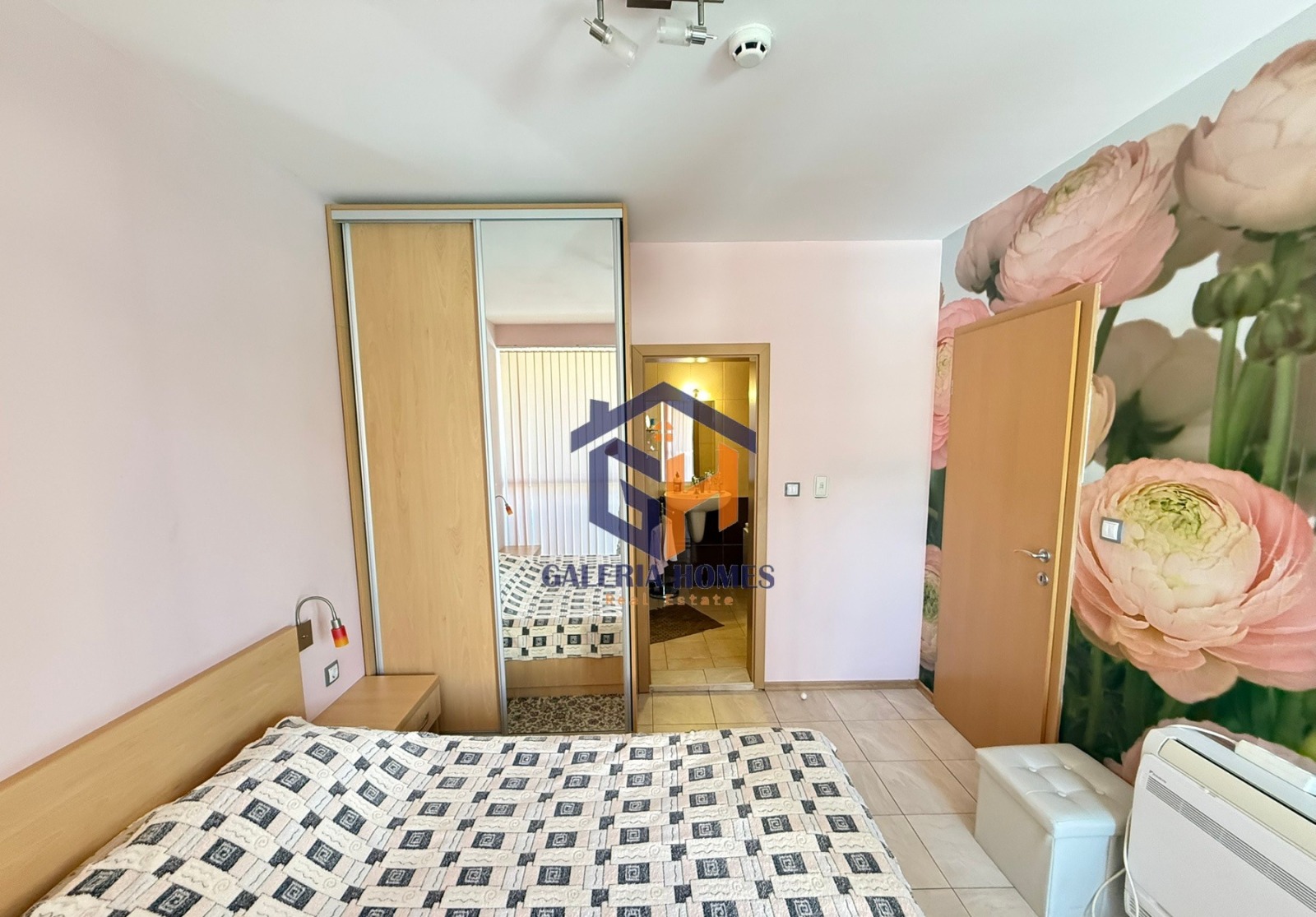 Продава 3-СТАЕН, гр. Поморие, област Бургас, снимка 10 - Апартаменти - 56129094