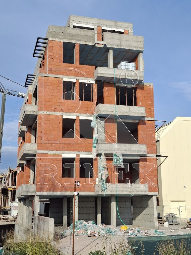 Продава 2-СТАЕН, гр. Пловдив, Коматевско шосе, снимка 2 - Апартаменти - 51915943