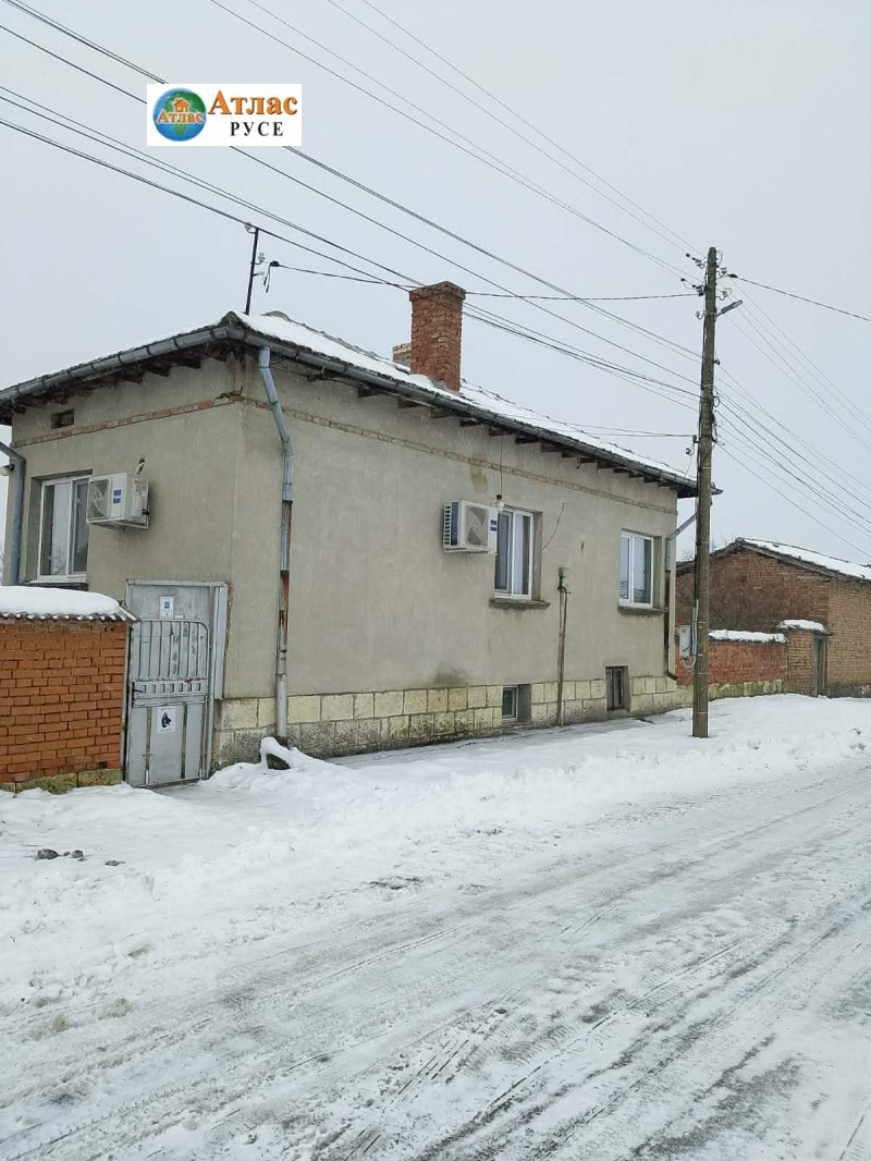 Продава КЪЩА, с. Бъзън, област Русе