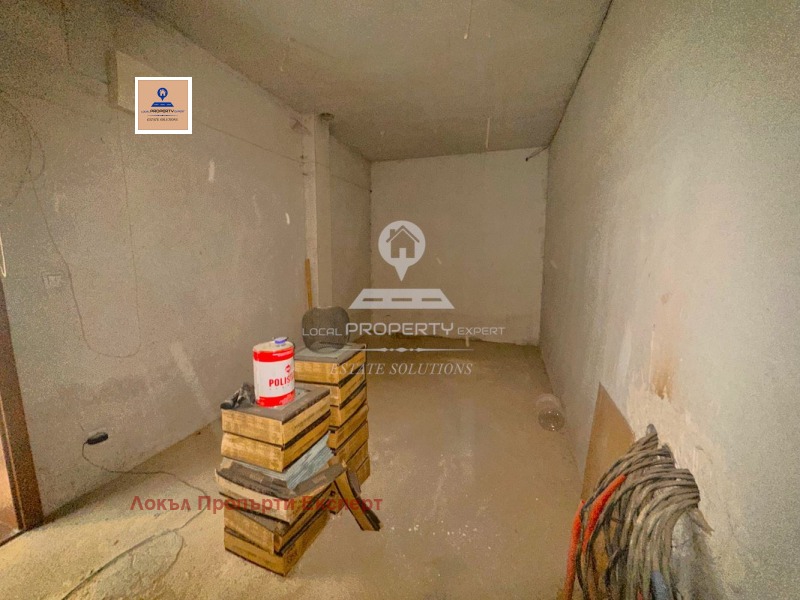 Продава СКЛАД в област Благоевград, гр. Банско - 22 кв.м / 14 000 € » 27 381.62 лв., Локъл Пропърти Експерт