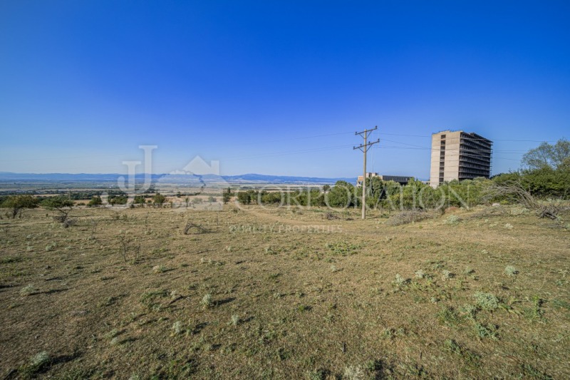 Продава ЗЕМЕДЕЛСКА ЗЕМЯ в област София, с. Лозен - 7034 дка / 485 346 € » 949 254.27 лв., ДЖЕЙ И ДЖЕЙ КОРПОРЕЙШЪН ООД
