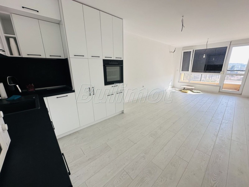 Na sprzedaż  2 sypialnie Warna , Troszewo , 100 mkw | 96649684 - obraz [2]