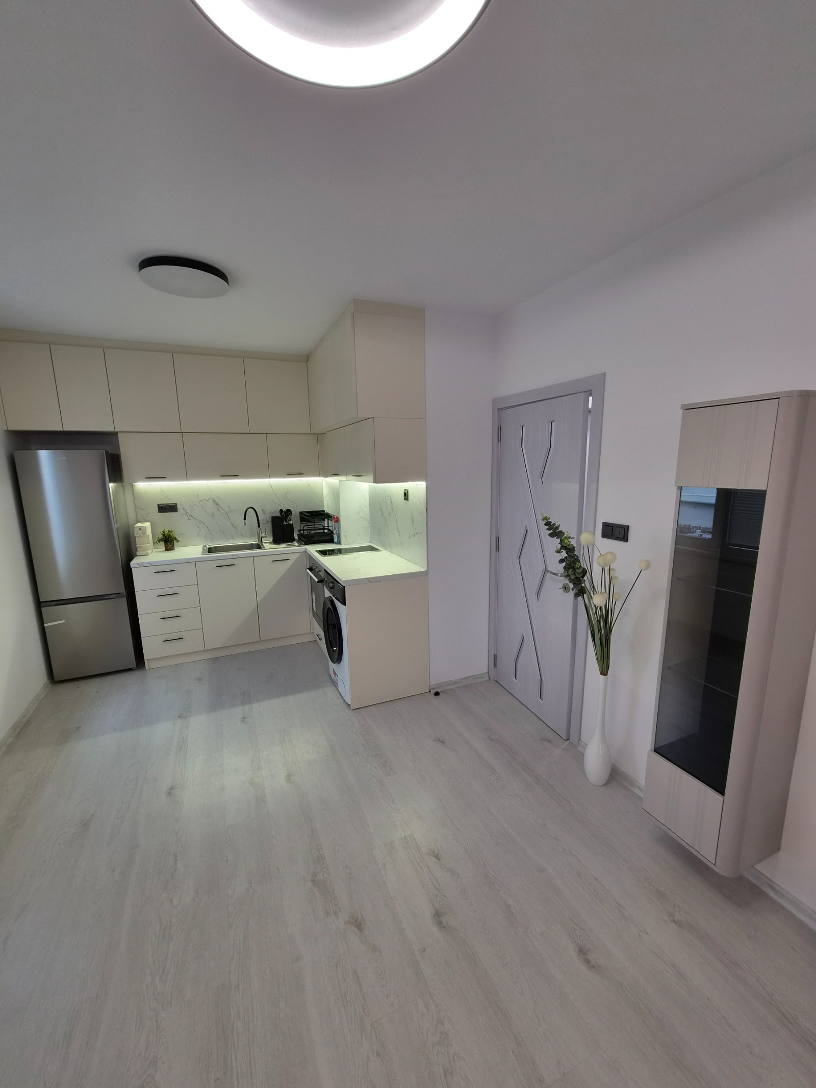 Продава 2-СТАЕН, гр. Стара Загора, Никола Петков, снимка 2 - Апартаменти - 56602303