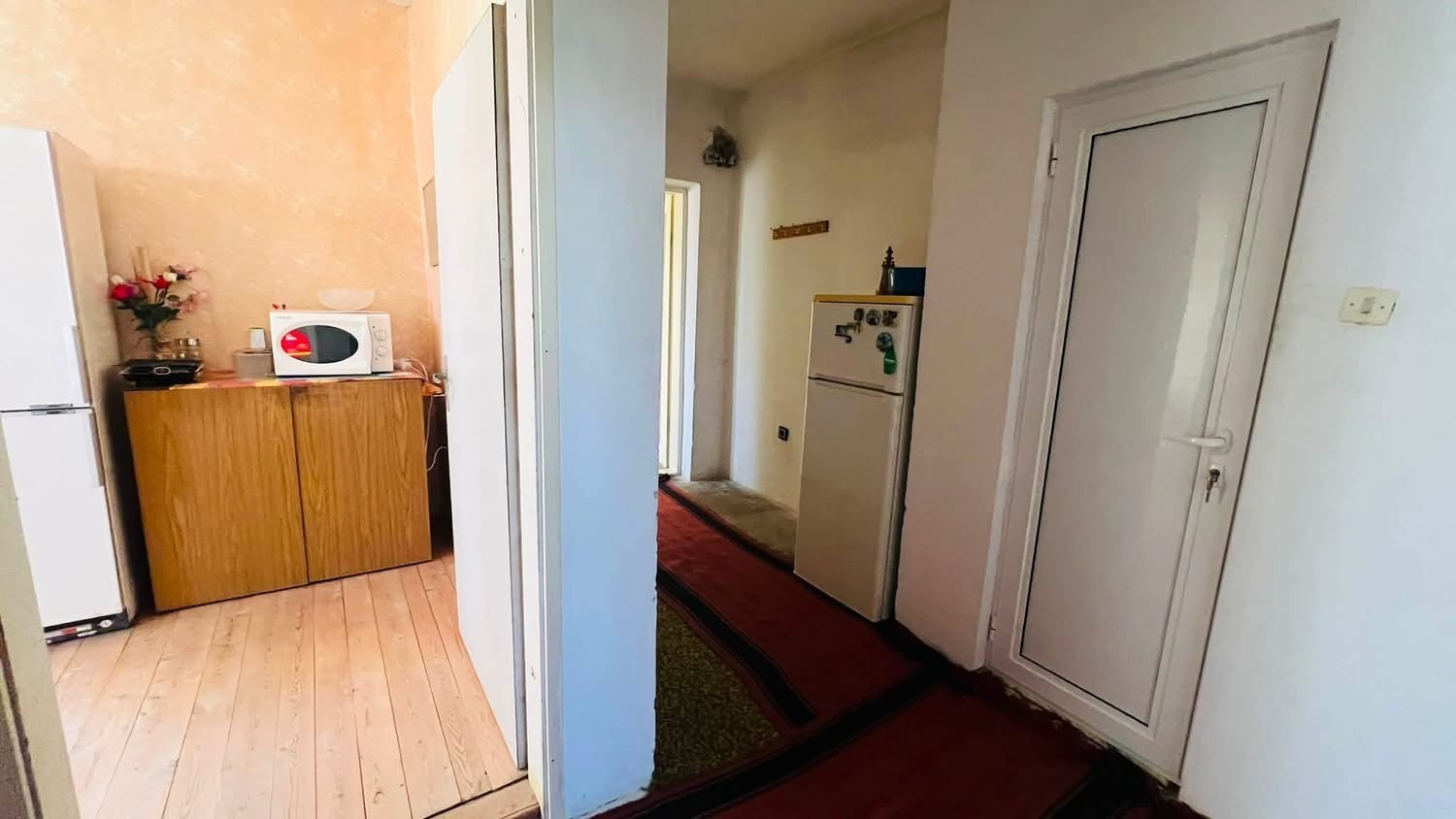 Продава ЕТАЖ ОТ КЪЩА, гр. Берковица, област Монтана, снимка 12 - Етаж от къща - 55612474