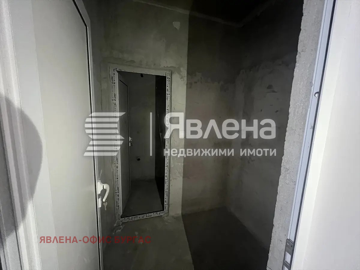Продава МАГАЗИН, гр. Бургас, област Бургас, снимка 2 - Магазини - 54169395