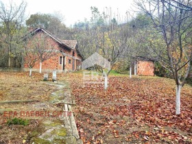 Casa Orehovica, região Pleven 10