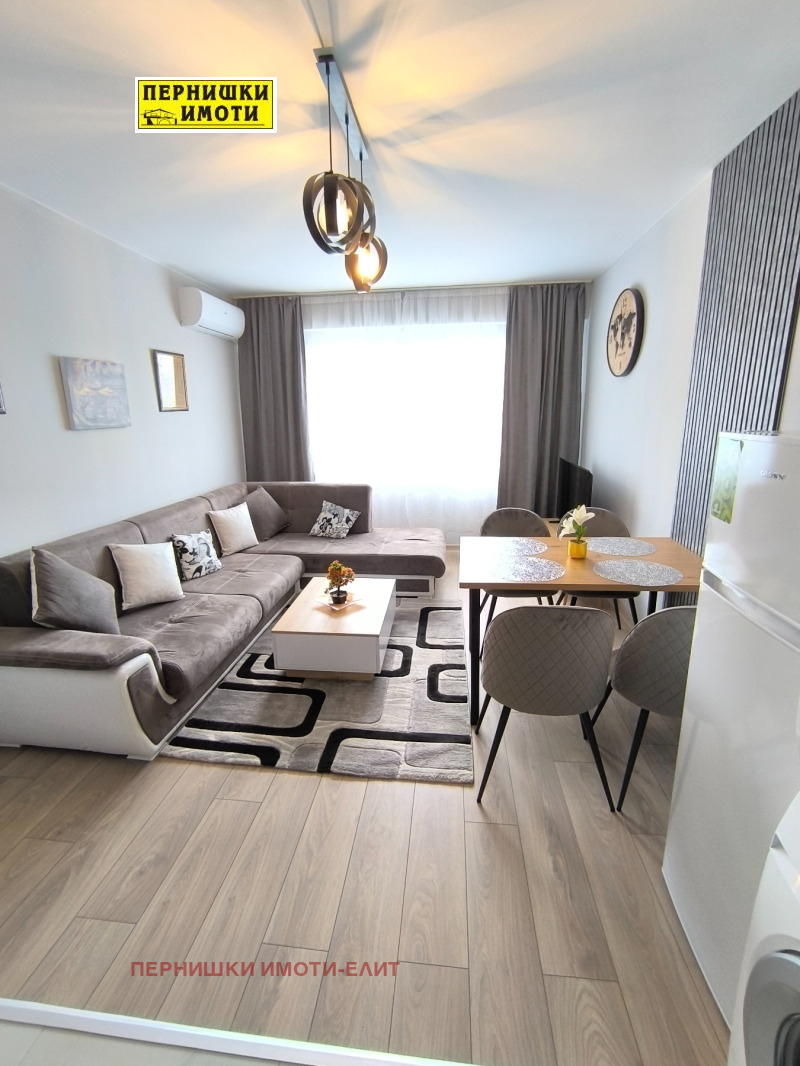 Продава  2-стаен град Перник , Изток , 54 кв.м | 35489908 - изображение [2]