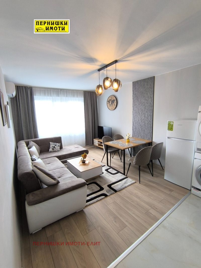 Продава  2-стаен град Перник , Изток , 54 кв.м | 35489908