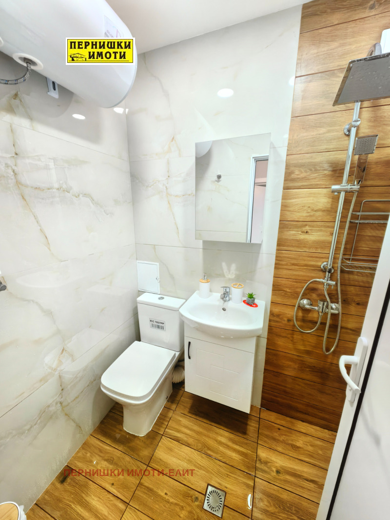 Продава  2-стаен град Перник , Изток , 54 кв.м | 35489908 - изображение [6]