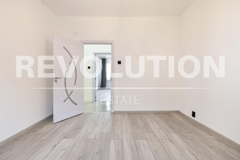En venta  1 dormitorio Sofia , Svoboda , 65 metros cuadrados | 93410607 - imagen [3]