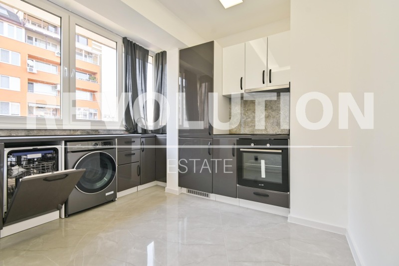 En venta  1 dormitorio Sofia , Svoboda , 65 metros cuadrados | 93410607 - imagen [2]