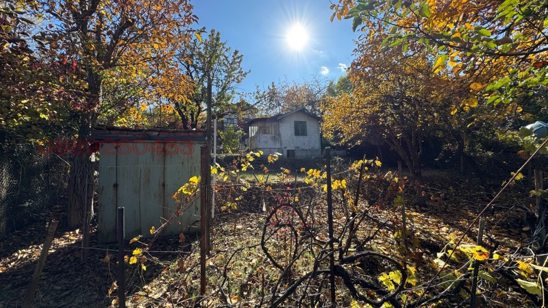 Продава КЪЩА, гр. София, Горна баня, снимка 2 - Къщи - 52501803