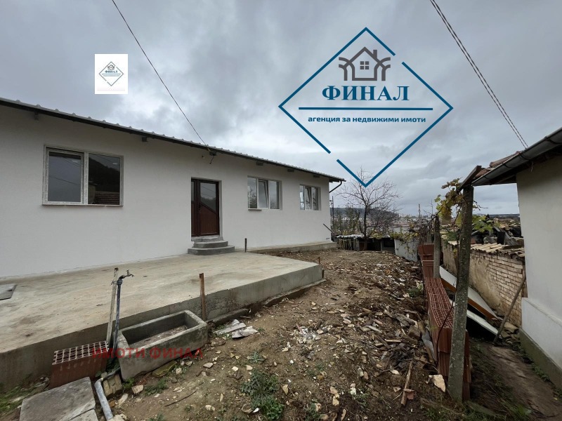 Продава КЪЩА, гр. Шумен, Куршун чешма, снимка 2 - Къщи - 52385188