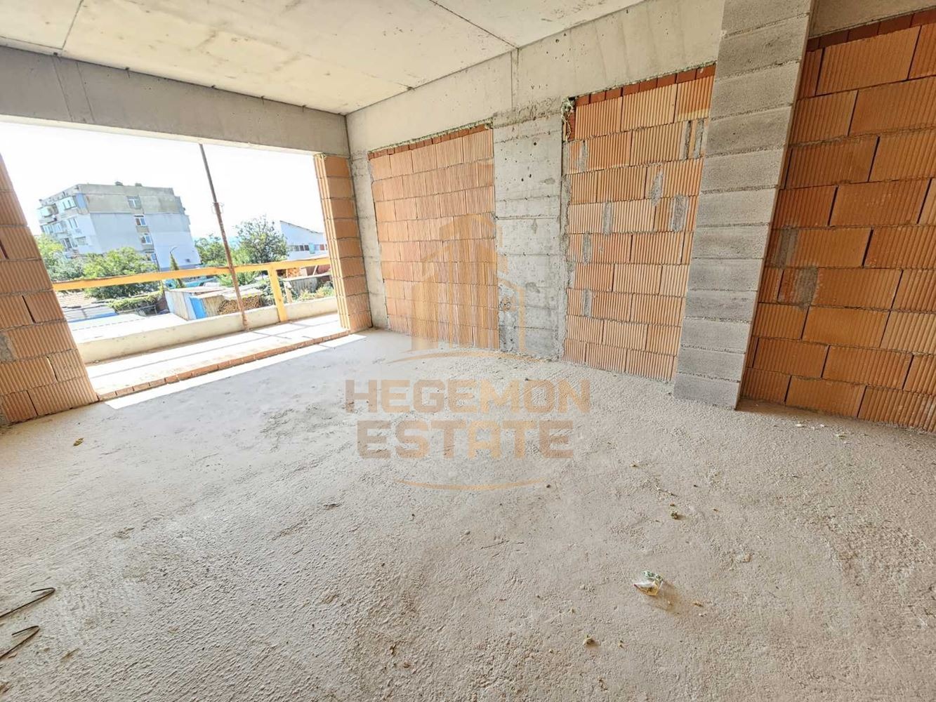 Продава 2-СТАЕН, гр. Варна, Изгрев, снимка 2 - Апартаменти - 54134102