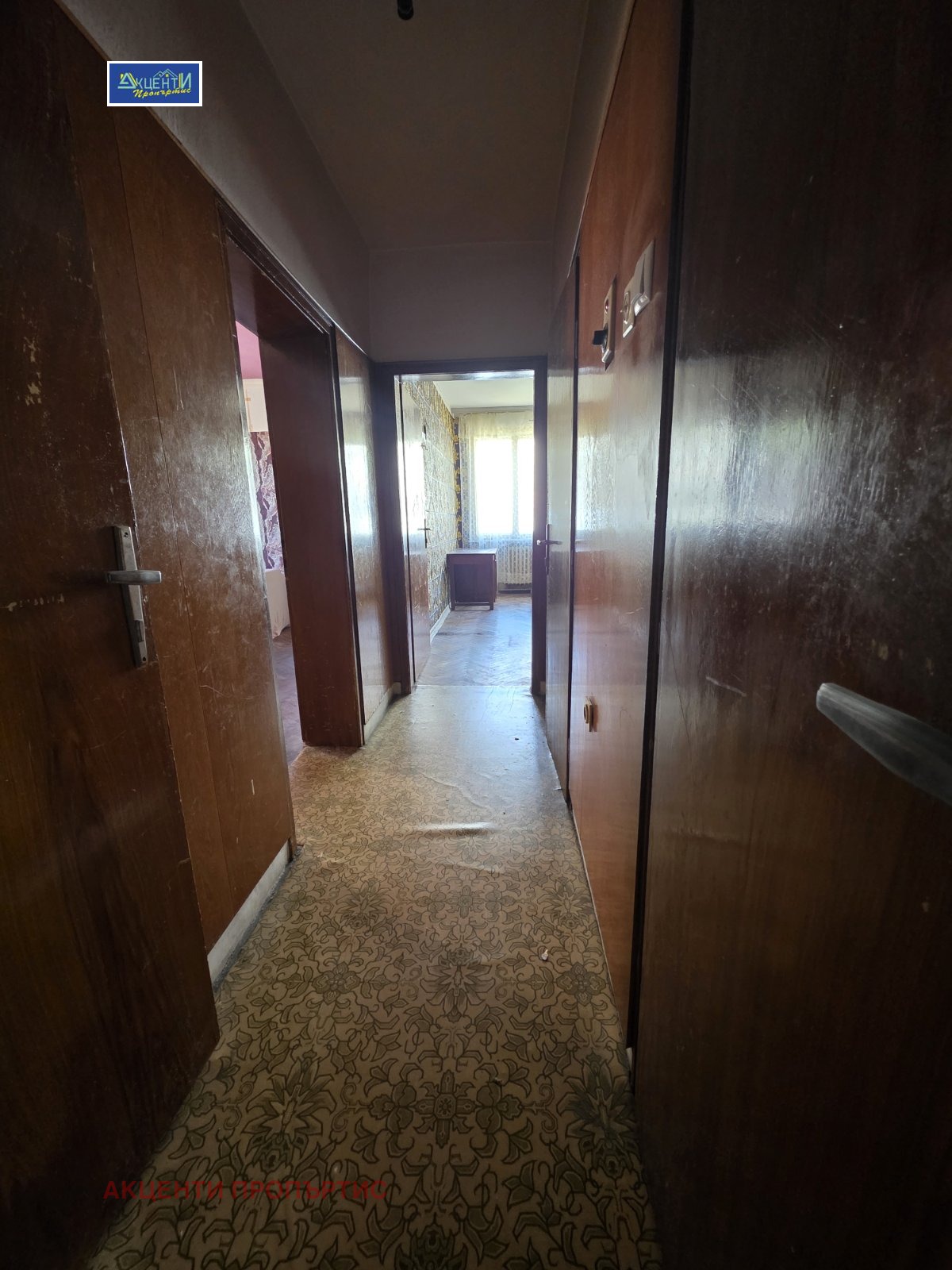 Продава 4-СТАЕН, гр. Велико Търново, Център, снимка 11 - Апартаменти - 55262005