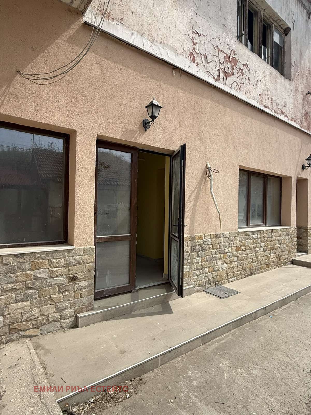 Продава МАГАЗИН, с. Зверино, област Враца