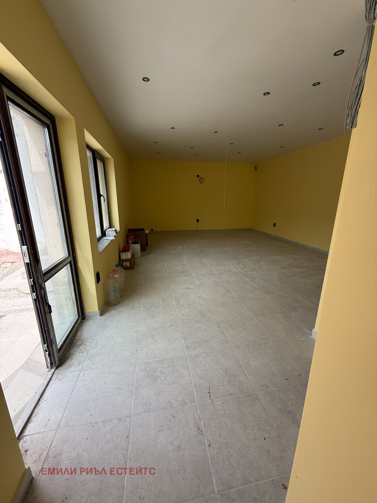 Продава МАГАЗИН, с. Зверино, област Враца, снимка 5 - Магазини - 54254535