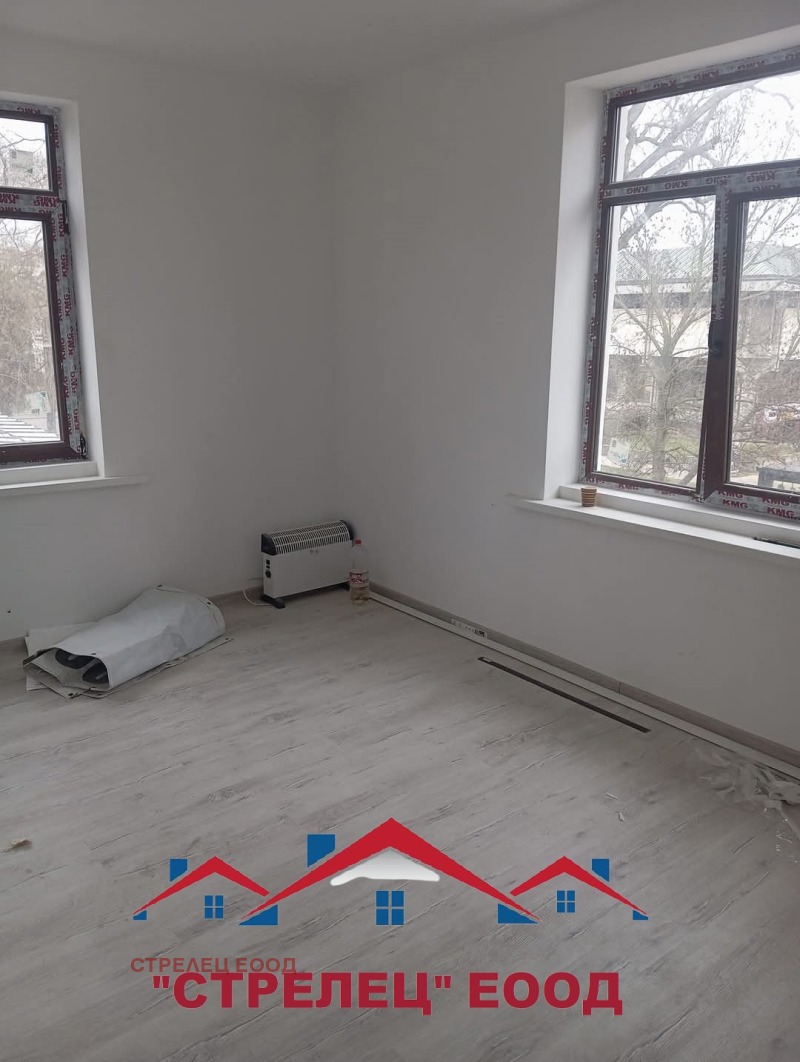 For Sale  1 bedroom Dobrich , Tsentar , 60 sq.m | 38688563 - image [2]