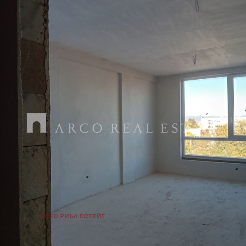 Продава  3-стаен, град София, Модерно предградие •  123 250 EUR • ID 38176307 — holmes.bg - [1] 