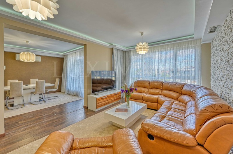 De vânzare  3+ dormitor Sofia , Vitoșa , 223 mp | 22361269