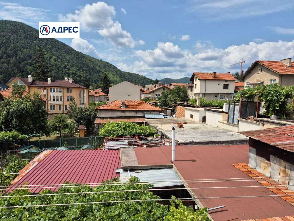 Продава ЕТАЖ ОТ КЪЩА, гр. Велинград, област Пазарджик, снимка 12 - Етаж от къща - 55606538