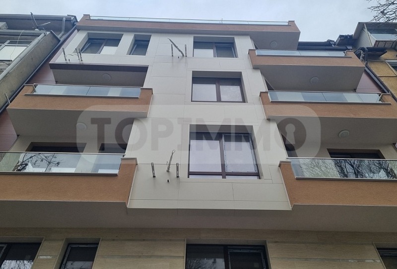 Продава 3-СТАЕН, гр. Варна, Лятно кино Тракия