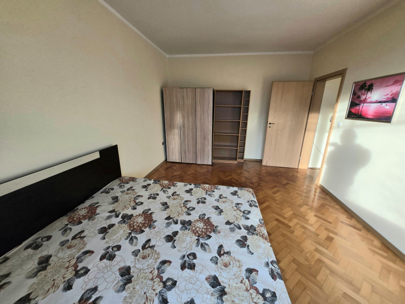 Продава 3-СТАЕН, гр. София, Стрелбище, снимка 2 - Апартаменти - 52787050