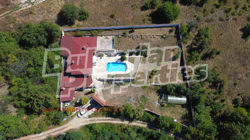 Til salgs  Hus region Sofia , Osjusja , 284 kvm | 42105321 - bilde [4]